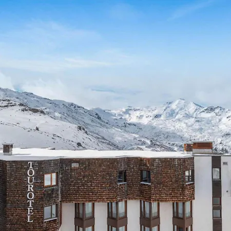 Apartment Charming 3br In Ski-in&ski-out- If You Want To Book, Please Contact On Wh-ats-app - 0034-605-434-371 !!!!