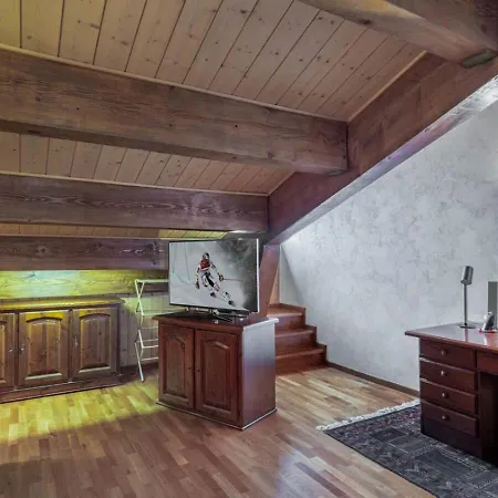 Charming 3br In Ski-in&ski-out- If You Want To Book, Please Contact On Wh-ats-app - 0034-605-434-371 !!!!